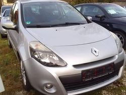 Srebrny Używany 2010 Renault Clio II Hatchback | 11 900 zł (Uczciwa cena)
