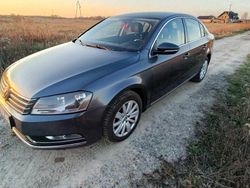Inny kolor Używany 2013 VW Passat Sedan/Limuzyna | 25 700 zł (Uczciwa cena)