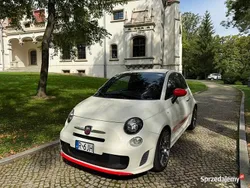 Biały Używany 2015 Fiat 500 Abarth Hatchback | 42 900 zł (Uczciwa cena)