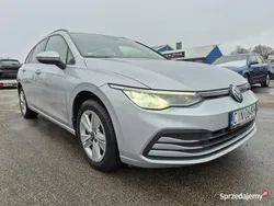 Srebrny Używany 2022 VW Golf VIII Kombi | 71 900 zł (Uczciwa cena)