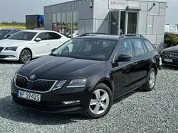 Czarny (metalik) Używany 2018 Skoda Octavia Ambition Kombi | 58 900 zł (Uczciwa cena)
