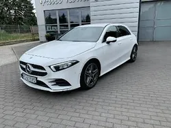 Biały Używany 2018 Mercedes A200 AMG line Hatchback | 79 900 zł (Dobra cena)