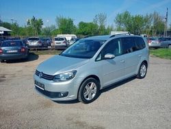 Srebrny Używany 2013 VW Touran Minivan | 29 800 zł (Uczciwa cena)