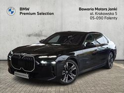 Czarny szafir metalizowany Używany 2024 BMW 740 Comfort Edition Sedan/Limuzyna | 549 900 zł