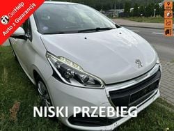 Biały Używany 2016 Peugeot 208 Hatchback | 22 500 zł (Dobra cena)