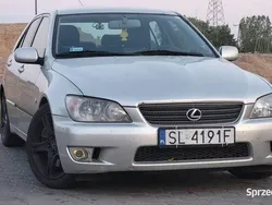 Używany 2002 Lexus IS200 | 9900 zł
