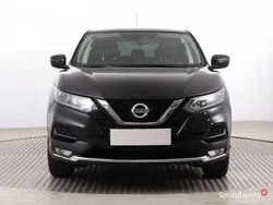 Czarny Używany 2017 Nissan Qashqai SUV | 53 999 zł (Dobra cena)