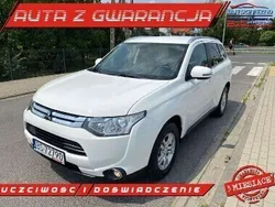 Inny kolor Używany 2015 Mitsubishi Outlander SUV | 59 300 zł