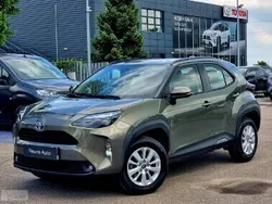Brązowy Używany 2022 Toyota Yaris Hybrid Comfort SUV | 104 900 zł (Uczciwa cena)
