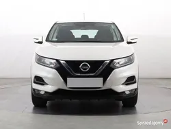 Biały Używany 2017 Nissan Qashqai SUV | 58 999 zł (Uczciwa cena)