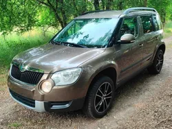 Brązowy (metalik) Używany 2011 Skoda Yeti SUV | 17 500 zł (Super Cena)