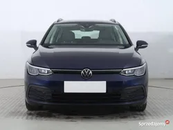 Niebieski Używany 2022 VW Golf VIII Kombi | 63 999 zł (Uczciwa cena)