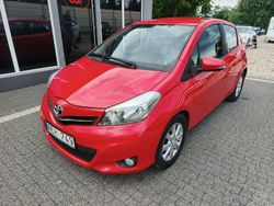 Czerwony Używany 2012 Toyota Yaris Hatchback | 26 500 zł (Dość drogi)