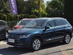 Niebieski Używany 2022 VW Tiguan SUV | 131 777 zł