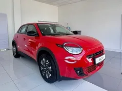 Czerwony (metalik) Nowe 2024 Fiat 600 Sedan/Limuzyna | 86 990 zł