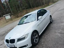 Biały Używany 2010 BMW 320 Sedan/Limuzyna | 27 500 zł (Uczciwa cena)
