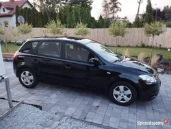 Czarny Używany 2010 Kia Ceed 2 Hatchback | 19 900 zł (Dość drogi)
