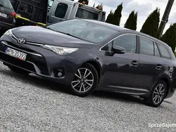 Szary Używany 2015 Toyota Avensis Kombi | 35 900 zł (Dobra cena)
