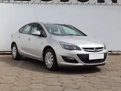 Srebrny Używany 2016 Opel Astra Sedan/Limuzyna | 33 999 zł (Dobra cena)