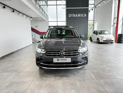 Szary Używany 2021 VW Tiguan Elegance SUV | 116 900 zł (Uczciwa cena)
