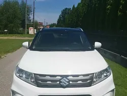 Biały Używany 2017 Suzuki Vitara SUV | 57 500 zł (Uczciwa cena)