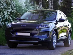 Szary Używany 2020 Ford Kuga SUV | 80 000 zł (Uczciwa cena)