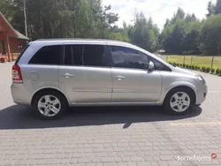 Srebrny Używany 2012 Opel Zafira Cosmo Minivan | 25 900 zł