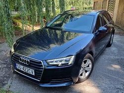 Niebieski Używany 2018 Audi A4 Kombi | 72 900 zł (Dość drogi)