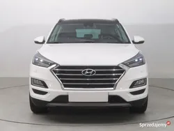 Biały Używany 2018 Hyundai Tucson SUV | 89 999 zł (Dość drogi)