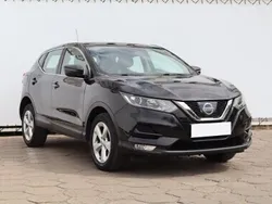 Czarny Używany 2017 Nissan Qashqai SUV | 50 999 zł (Dobra cena)