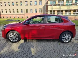Czerwony Używany 2021 Opel Corsa Hatchback | 42 900 zł (Dobra cena)