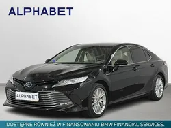 Czarny Używany 2020 Toyota Camry Executive Sedan/Limuzyna | 108 900 zł (Dobra cena)