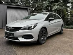 Srebrny Używany 2021 Opel Astra Kombi | 50 900 zł (Drogi)