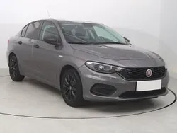 Szary Używany 2018 Fiat Tipo Sedan/Limuzyna | 28 999 zł (Uczciwa cena)