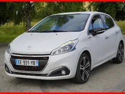 Biały Używany 2016 Peugeot 208 GT-line Hatchback | 23 900 zł