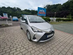 Srebrny Używany 2019 Toyota Yaris Sedan/Limuzyna | 54 300 zł (Uczciwa cena)