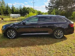 Czarny Używany 2018 Skoda Superb LAURIN & KLEMENT Kombi | 92 500 zł