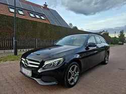 Czarny (metalik) Używany 2015 Mercedes C180 Kombi | 39 900 zł (Super Cena)