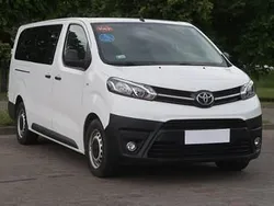Biały Używany 2022 Toyota Proace Van | 99 999 zł (Uczciwa cena)