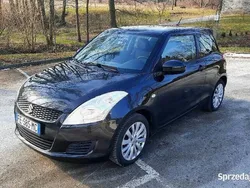 Czarny Używany 2013 Suzuki Swift Hatchback | 23 900 zł (Uczciwa cena)