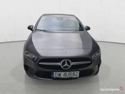 Szary Używany 2021 Mercedes A180 Hatchback | 94 095 zł (Uczciwa cena)