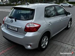 Szary Używany 2012 Toyota Auris Hybrid Hatchback | 35 200 zł (Uczciwa cena)
