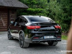 Czarny (metalik) Używany 2017 Mercedes GLE63 AMG AMG SUV | 299 777 zł