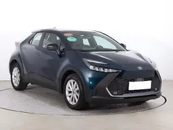 Niebieski Używany 2024 Toyota C-HR SUV | 114 999 zł (Dość drogi)