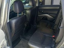 Używany 2008 Mitsubishi Outlander SUV | 10 500 zł (Uczciwa cena)
