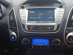 Brązowobeżowy Używany 2012 Hyundai ix35 SUV | 36 000 zł (Uczciwa cena)