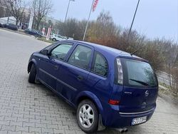Granatowy Używany 2004 Opel Meriva Minivan | 3300 zł (Uczciwa cena)