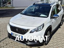 Biały (metalik, perła) Używany 2016 Peugeot 2008 SUV | 17 999 zł
