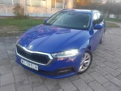 Niebieski Używany 2021 Skoda Octavia Kombi | 68 950 zł (Uczciwa cena)