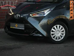 Szary (metalik, perła) Używany 2019 Toyota Aygo Hatchback | 32 990 zł (Uczciwa cena)